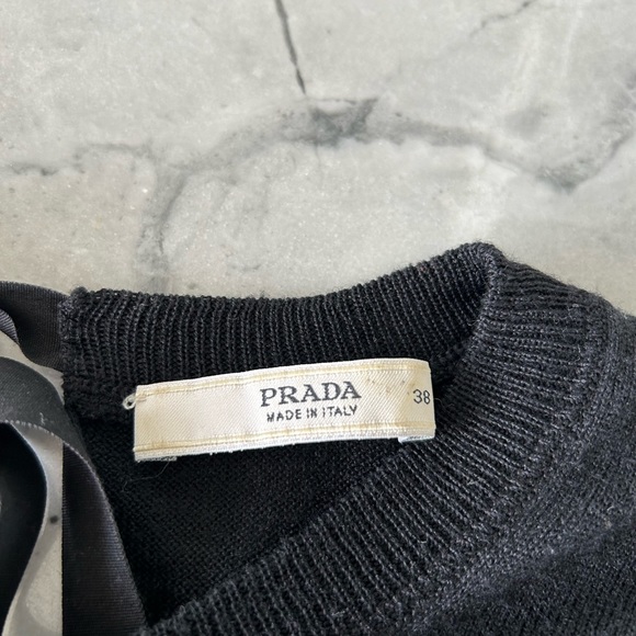 PRADA sweater with open back and bow - Picture 5 of 6
